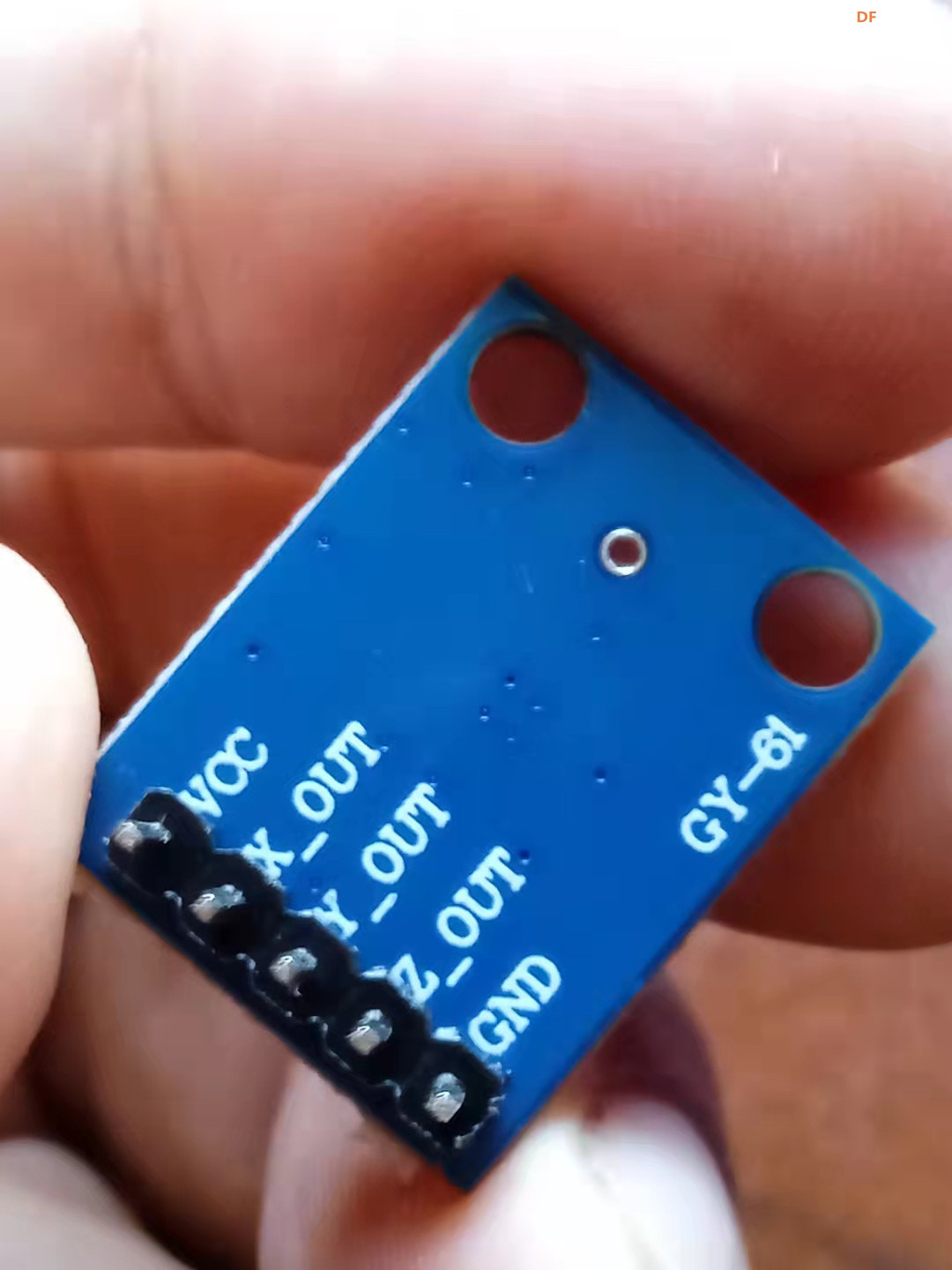 【花雕学编程】Arduino动手做（239）---GY-61 ADXL335三轴模块图2
